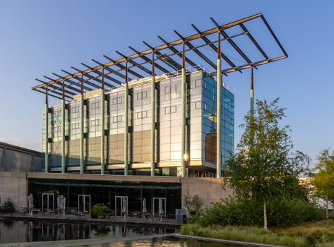 Tech Village Rotterdam trekt aandacht: dit is er precies aan de hand