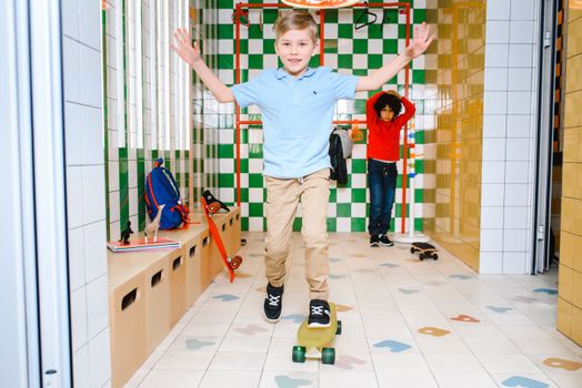 Gilbert Mackaaij en kinderen: dit is wél en níét publiek bekend